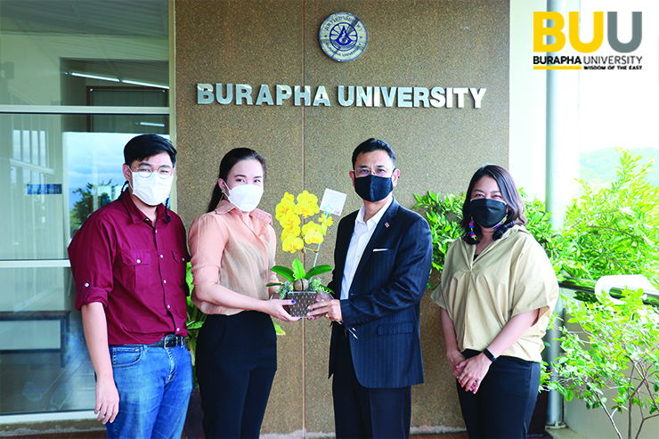 004 ผู้ช่วยศาสตราจารย์ ดร.วศิน ยุวนะเตมีย์  รับรางวัล “รัตนบูรพา” ประจำปี ๒๕๖๔ สาขาคนดีศรีบูรพา ในงาน “๘ กรกฎ”