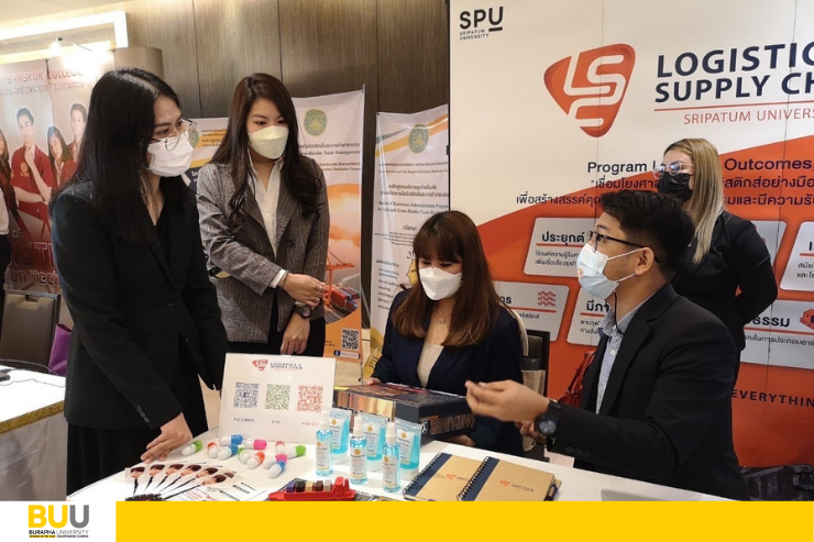 5-สาขาการจัดการโลจิสติกส์ฯ ออกบูธ