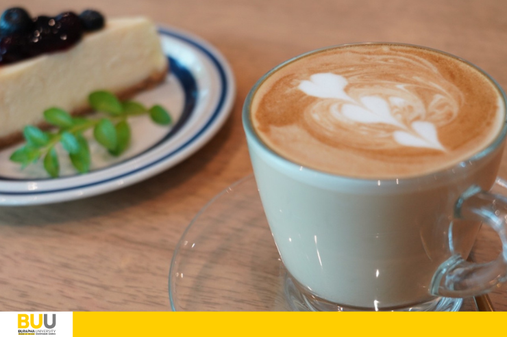 รีวิว Pincha Cafe & Eatery ปิญชาน์ คาเฟ่ แอนด์ อีทเทอรี่ คาเฟ่