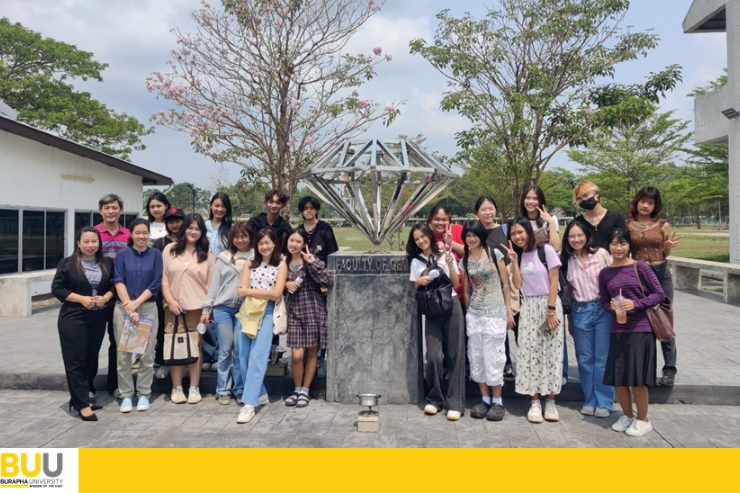 คณะมัณฑนศิลป์ มหาวิทยาลัยศิลปากร เข้าเยี่ยมชมคณะอัญมณี